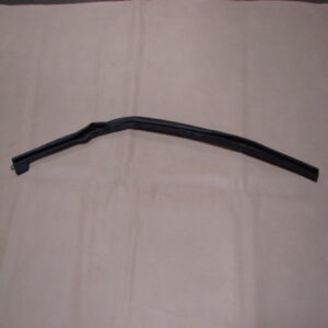 B02627D Windshield Post Weatherstrip