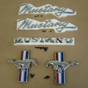 B16099DK Emblem Kit