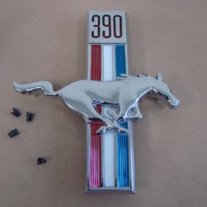 B16228C Fender Emblem, Horse With 390