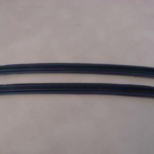 B25824A Front Of Rear Door Glass Seal