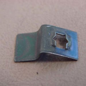 B16873A Hood Block-Off Plate Clip