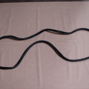 B03110H Windshield Seal, With Groove For Chrome