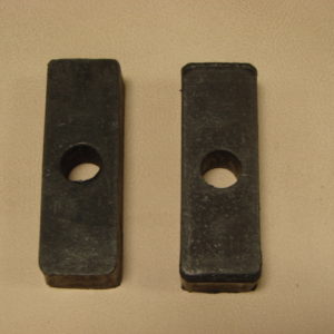 A6952A Engine Steady Rest Insulators, Pair